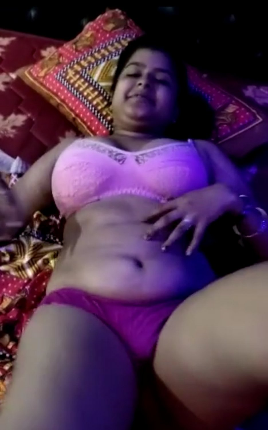 Desi #7lc3qSgf