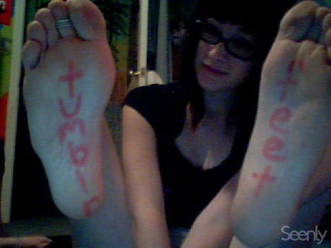hairstylist's foot slut past #CXVJTS5N