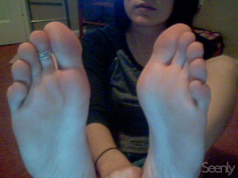 hairstylist's foot slut past #Cd1fvkl0