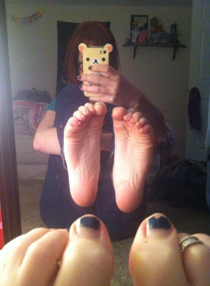 hairstylist's foot slut past #dovgtiaC