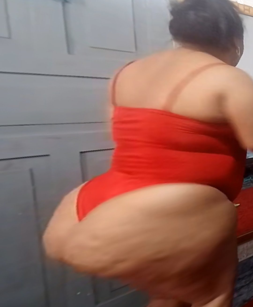 Coroa tiktoker rabuda ninguém sabe se tem vídeo #bQC8Eg4h