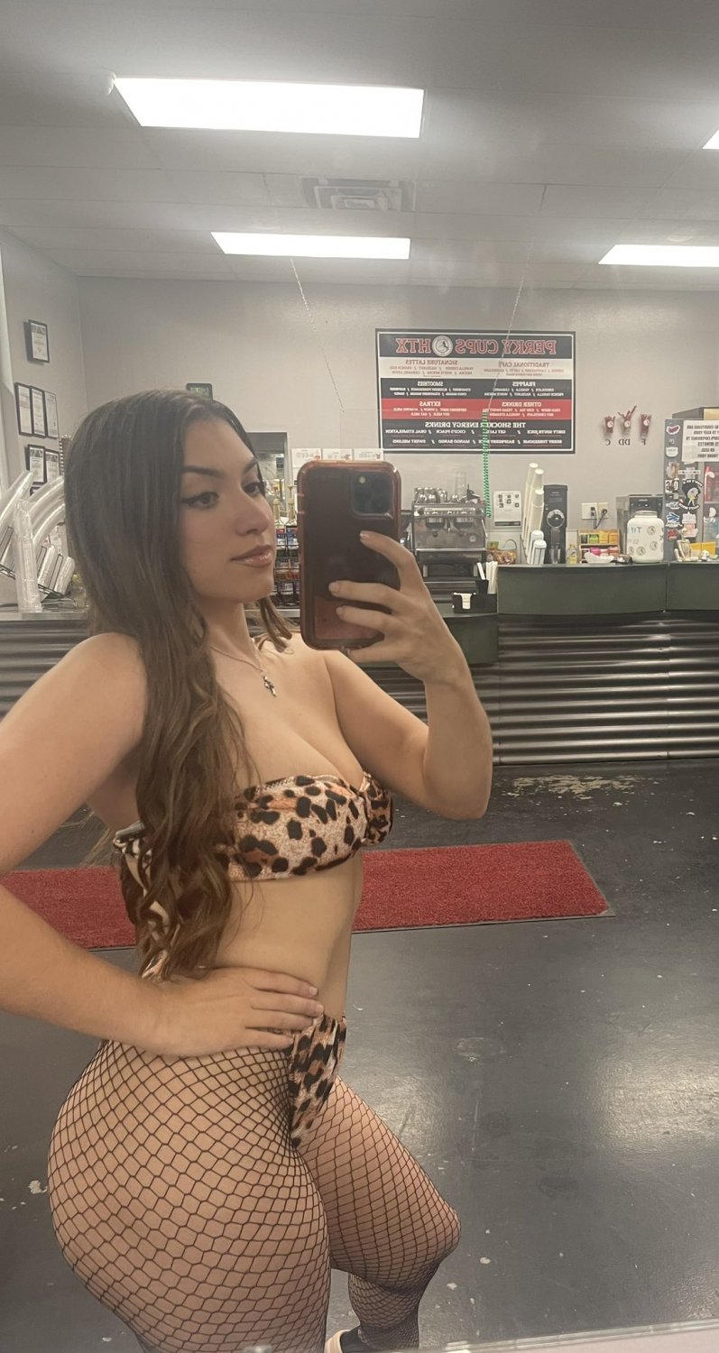 Sexy Big Booty Latina #be9dQiuc
