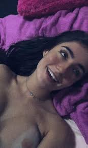 Hermosa jovencita brasileña con cuerpo perfecto #ao1ezyW6