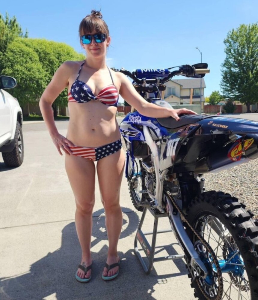 WA slut wife Katie shared #WehHaCIh