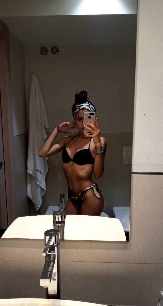 Sadlyy Streamer Cantante Puta #E62fqR65