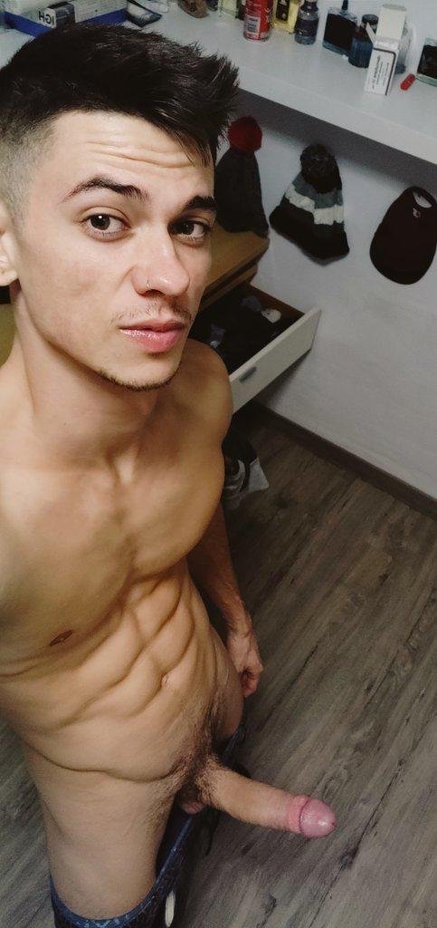 Sexy stud boy Tommy #1R058gRX