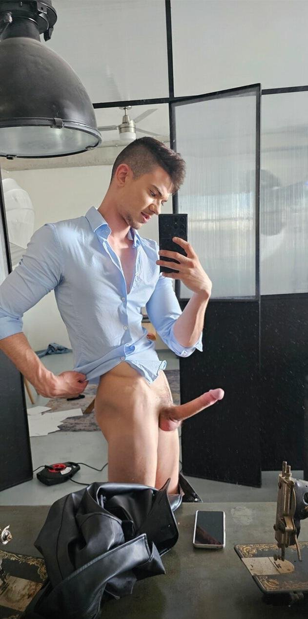 Sexy stud boy Tommy #HeGsRRZ4