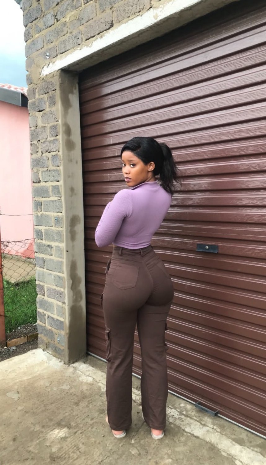Sexy Ass Baddie from South Africa #HByGuhx0
